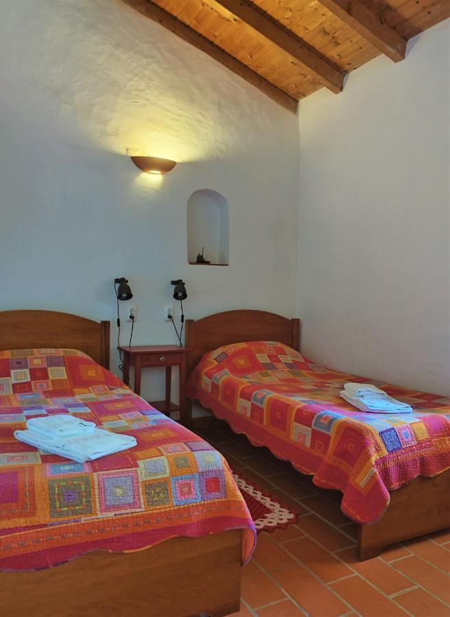 Monte Da Choca Guest House Sao Teotonio Bagian luar foto
