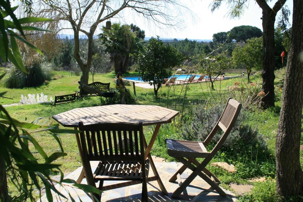 Monte Da Choca Guest House Sao Teotonio Ruang foto